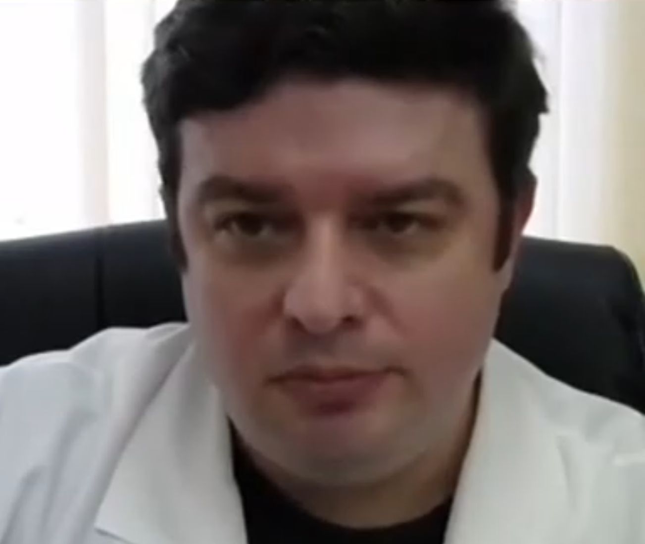 Эксперт 1