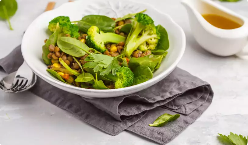 Чечевица с брокколи